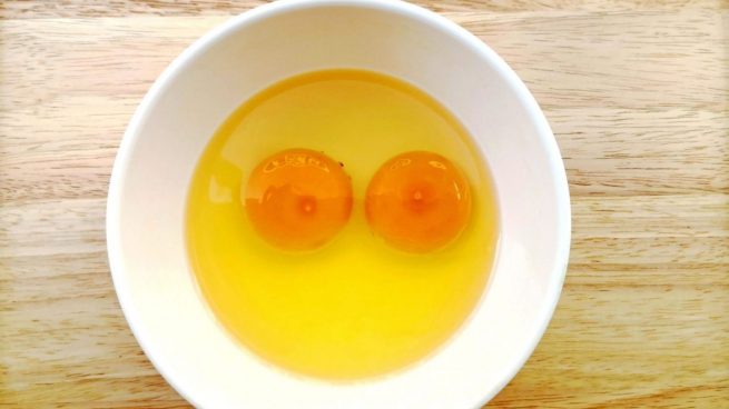 manchas rojas huevos