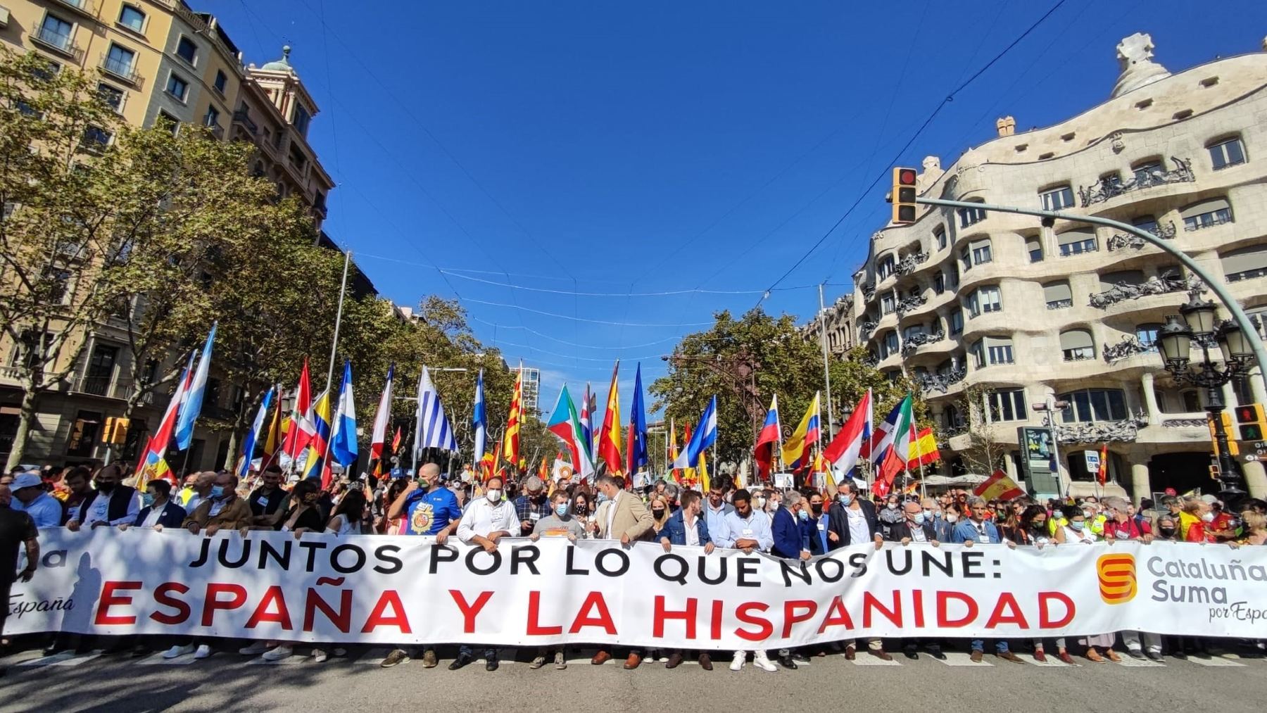 Marcha en Barcelona por el Constitucionalismo con la ausencia de Ciudadanos.