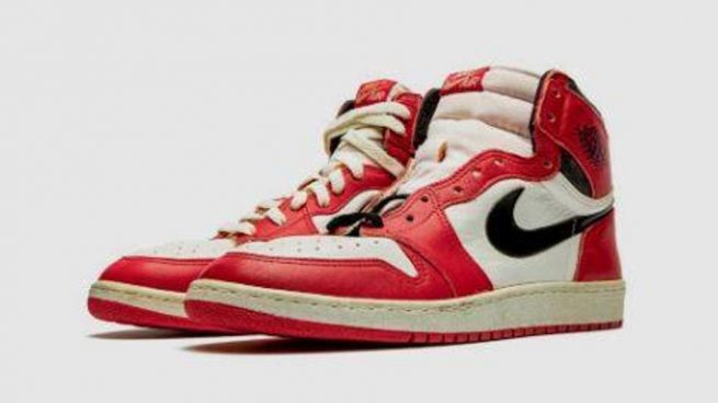 Salen a subasta primeras zapatillas Michael Jordan por un precio nunca