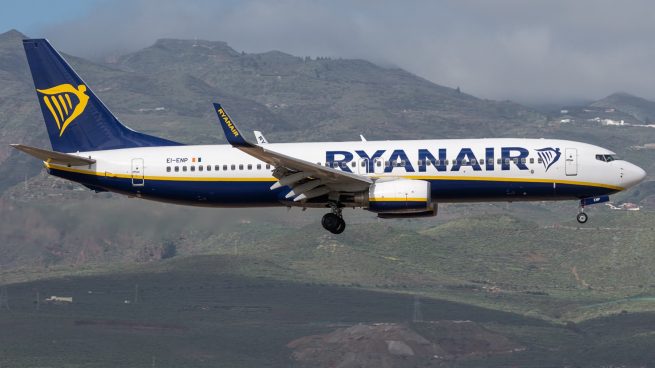 Los tripulantes de Ryanair convocan seis días de huelga en junio y julio