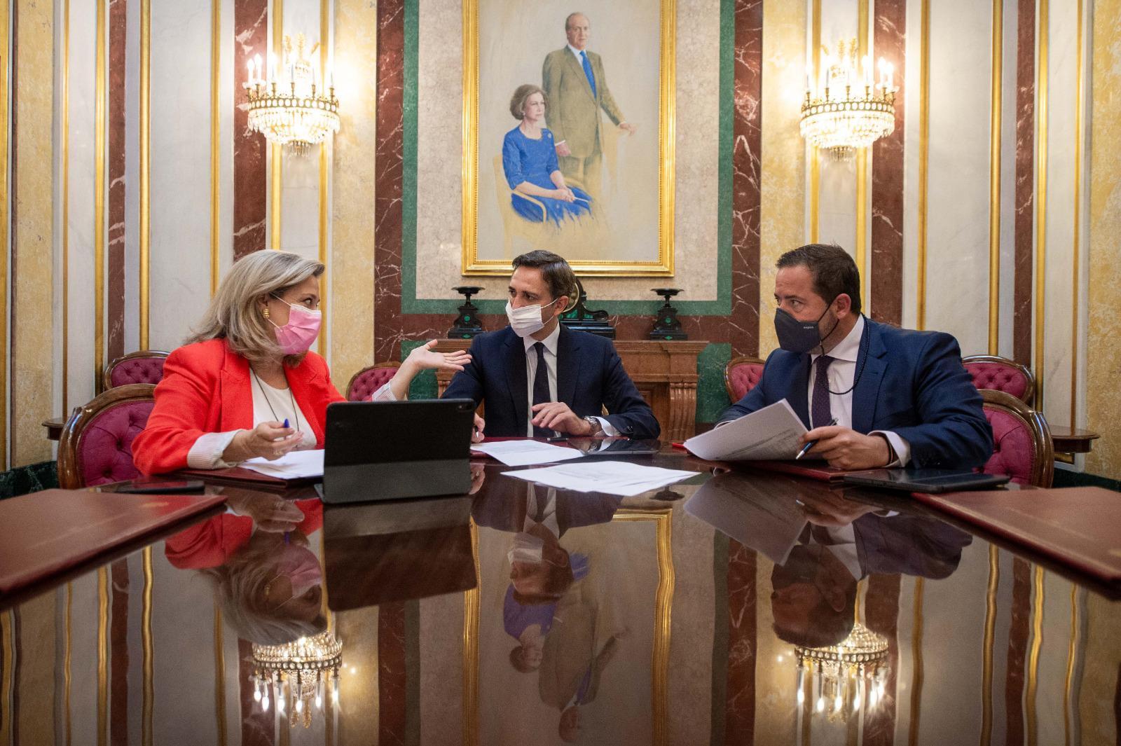 El PP enmienda las ‘cuentas de la lechera’ de Sánchez: exige 60 proyectos y 650 millones para Alicante