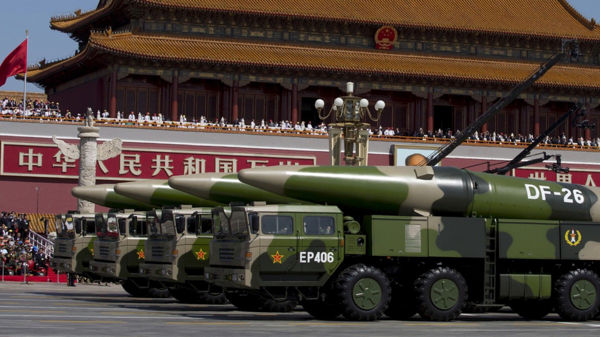 Misiles nucleares Dongfeng-41 durante un desfile militar en Pekín.