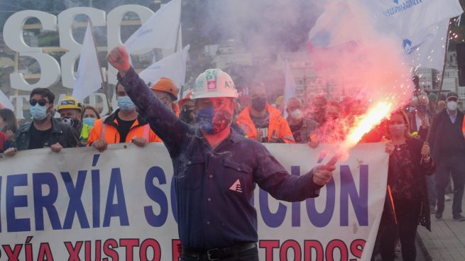 Los once días de huelga en Alcoa valen su precio en aluminio: dejarán 38.000 toneladas almacenadas