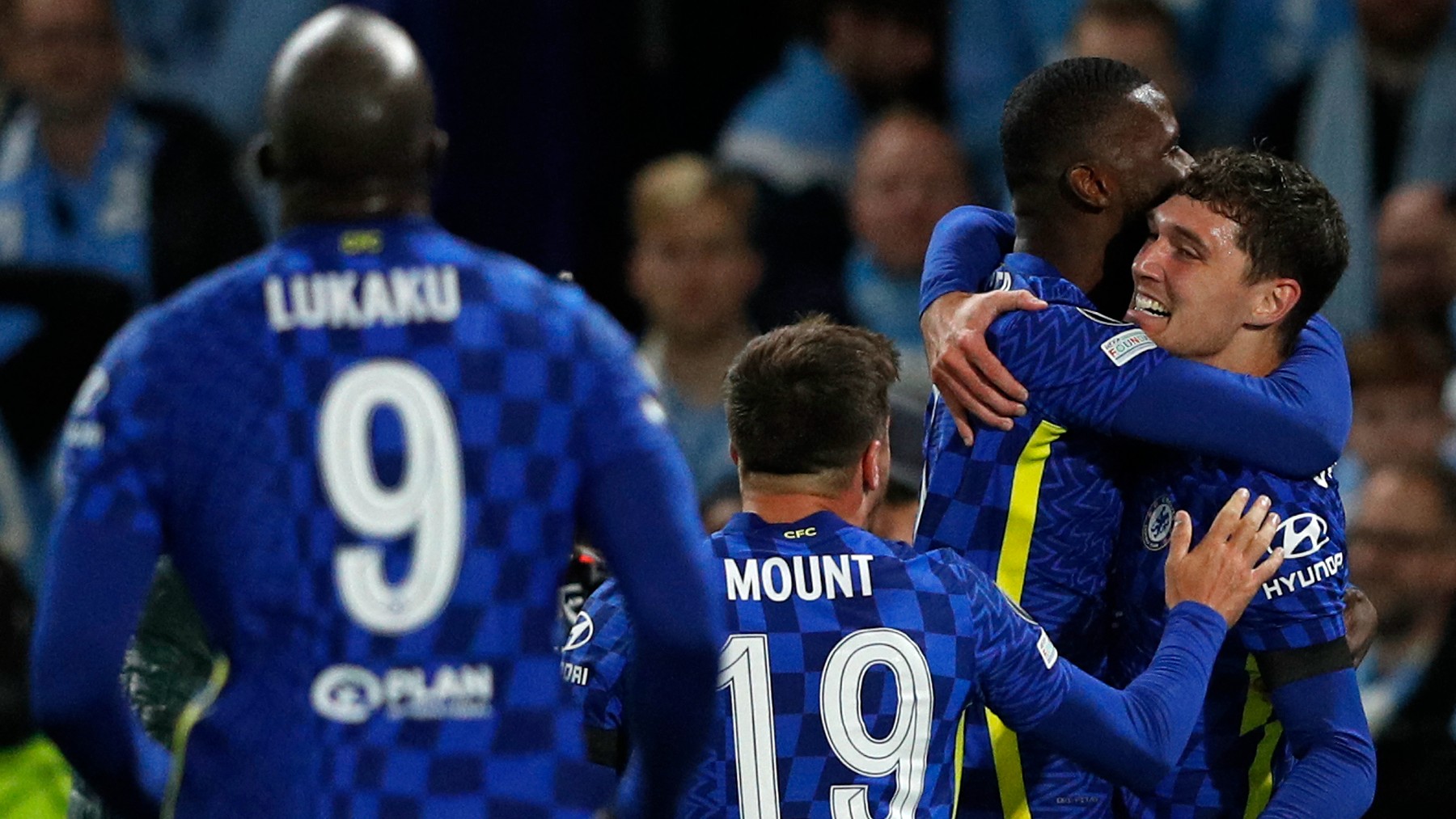 El Chelsea celebra un gol ante el Malmoe. (AFP)