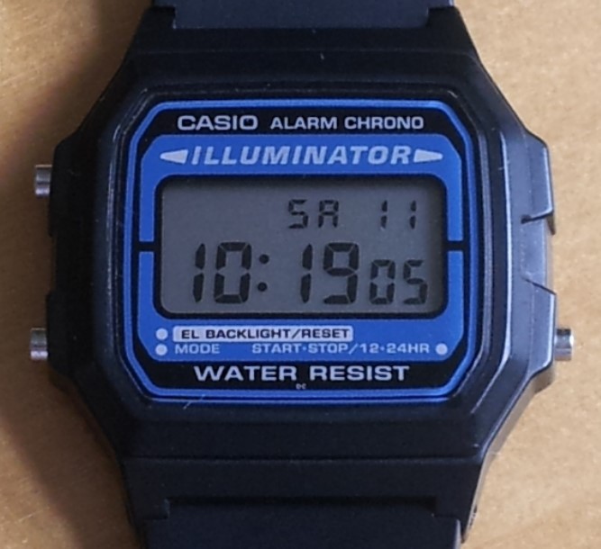 Si lo tienes en casa, te interesará saber cómo cambiar la hora de un reloj Casio