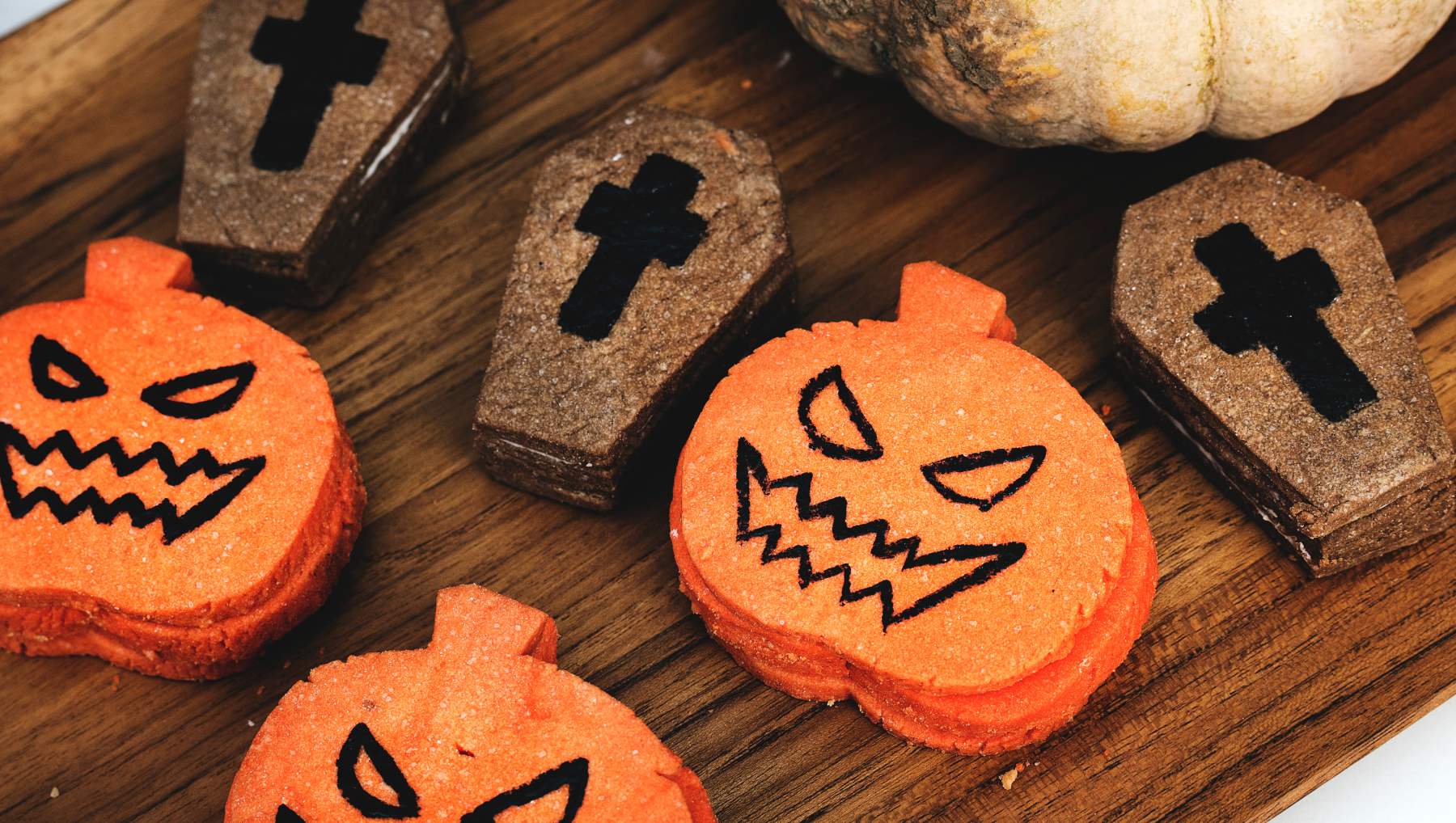 Galletas fáciles para hacer con niños en Halloween