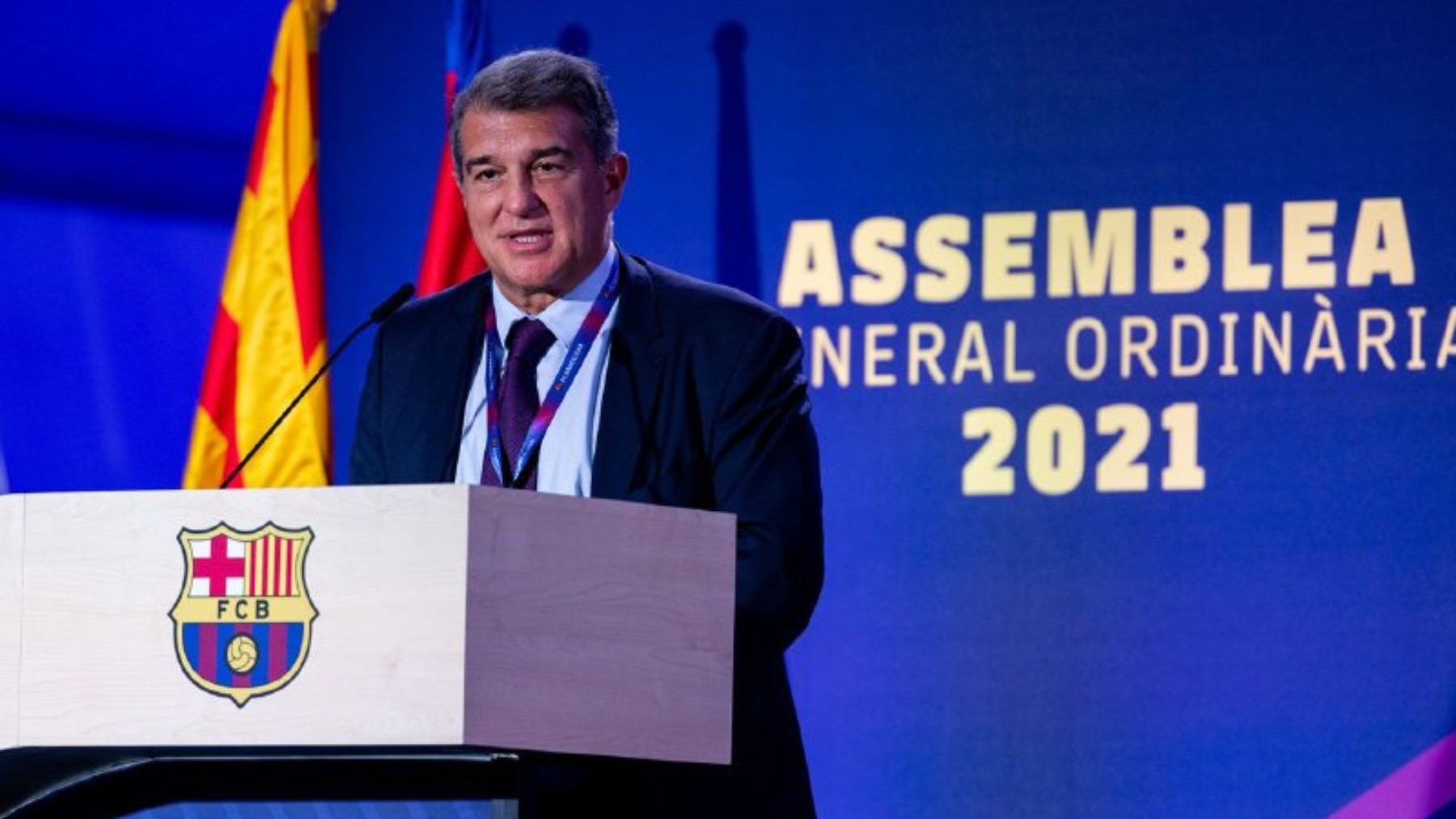 Joan Laporta durante la Asamblea General Ordinaria de 2021. (@fcbarcelona)