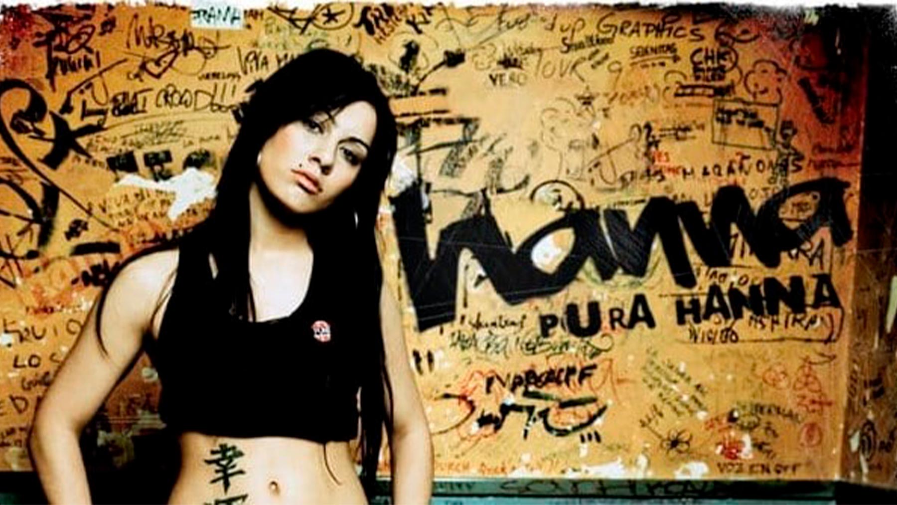 La cantante Hanna en la portada de su último disco.