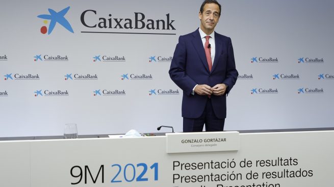 CaixaBank pide una reforma laboral pactada con la CEOE y volver al equilibrio presupuestario