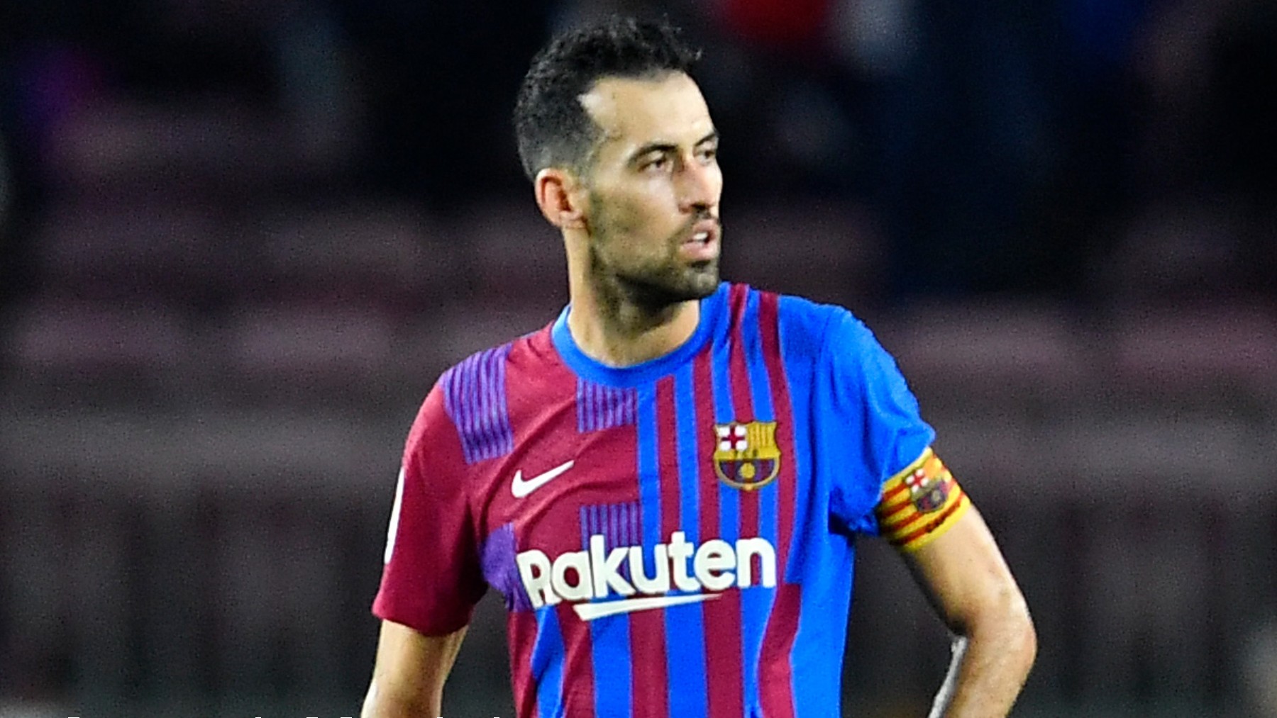 Sergio Busquets durante un partido con el Barcelona. (AFP)
