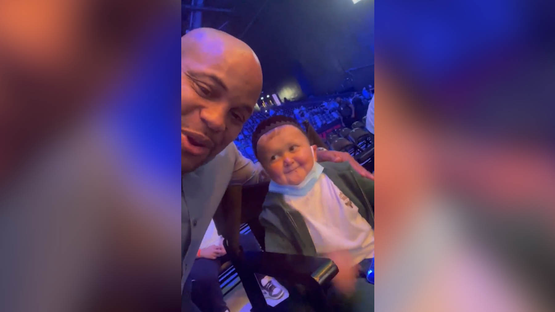 El viral Hasbulla aparece en una pelea de la UFC y le suelta un puñetazo a un ex campeón del mundo