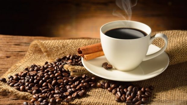 Bizcocho de café al microondas, receta de postre rápido listo en 8 minutos