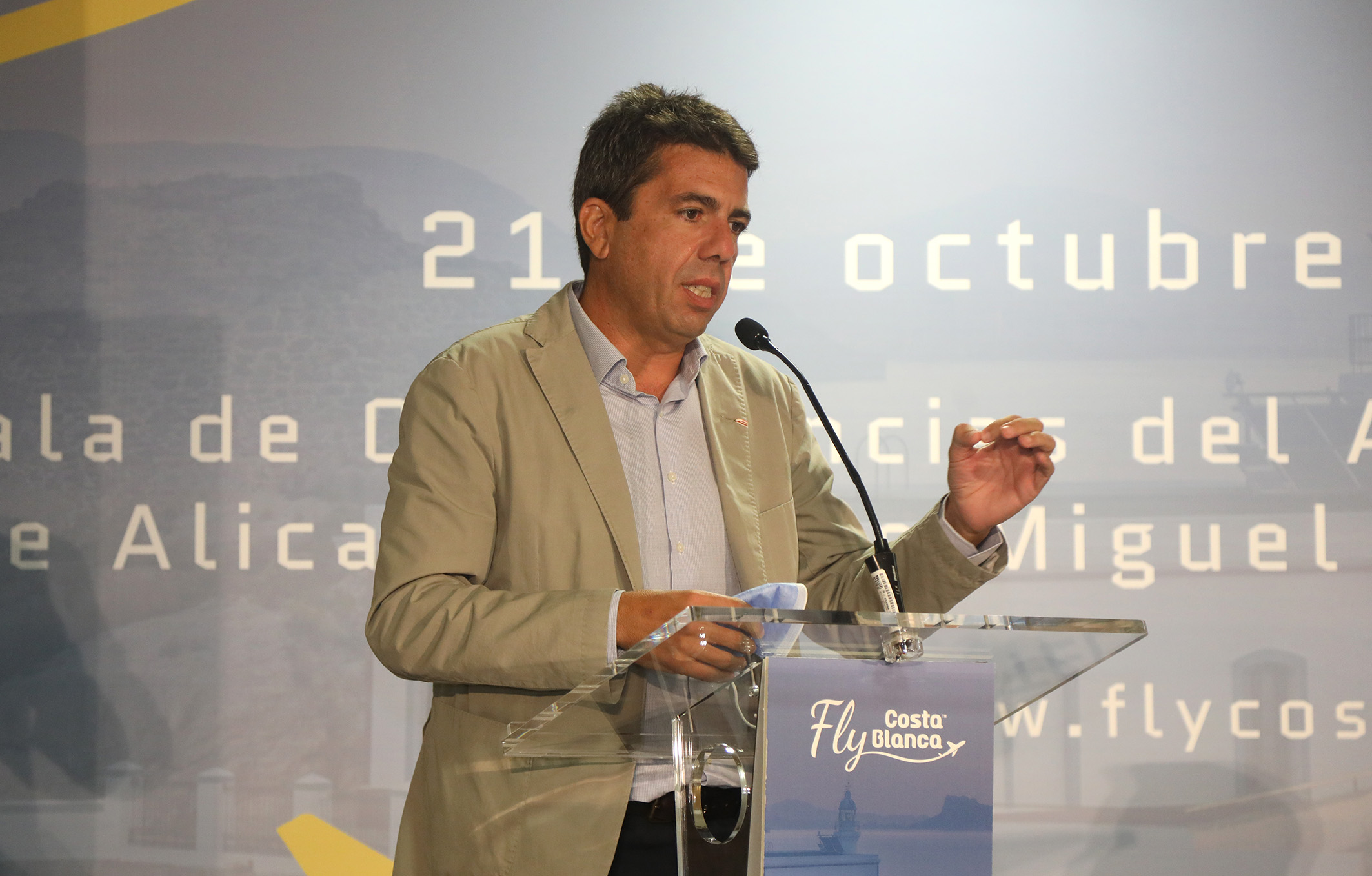 Mazón doblega a Compromís: el Pleno de Diputación de Alicante tumba la moción de la tasa turística