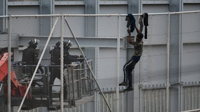 Marruecos aborta la entrada a España de 42.000 inmigrantes ilegales en sólo 8 meses: 175 intentos diarios