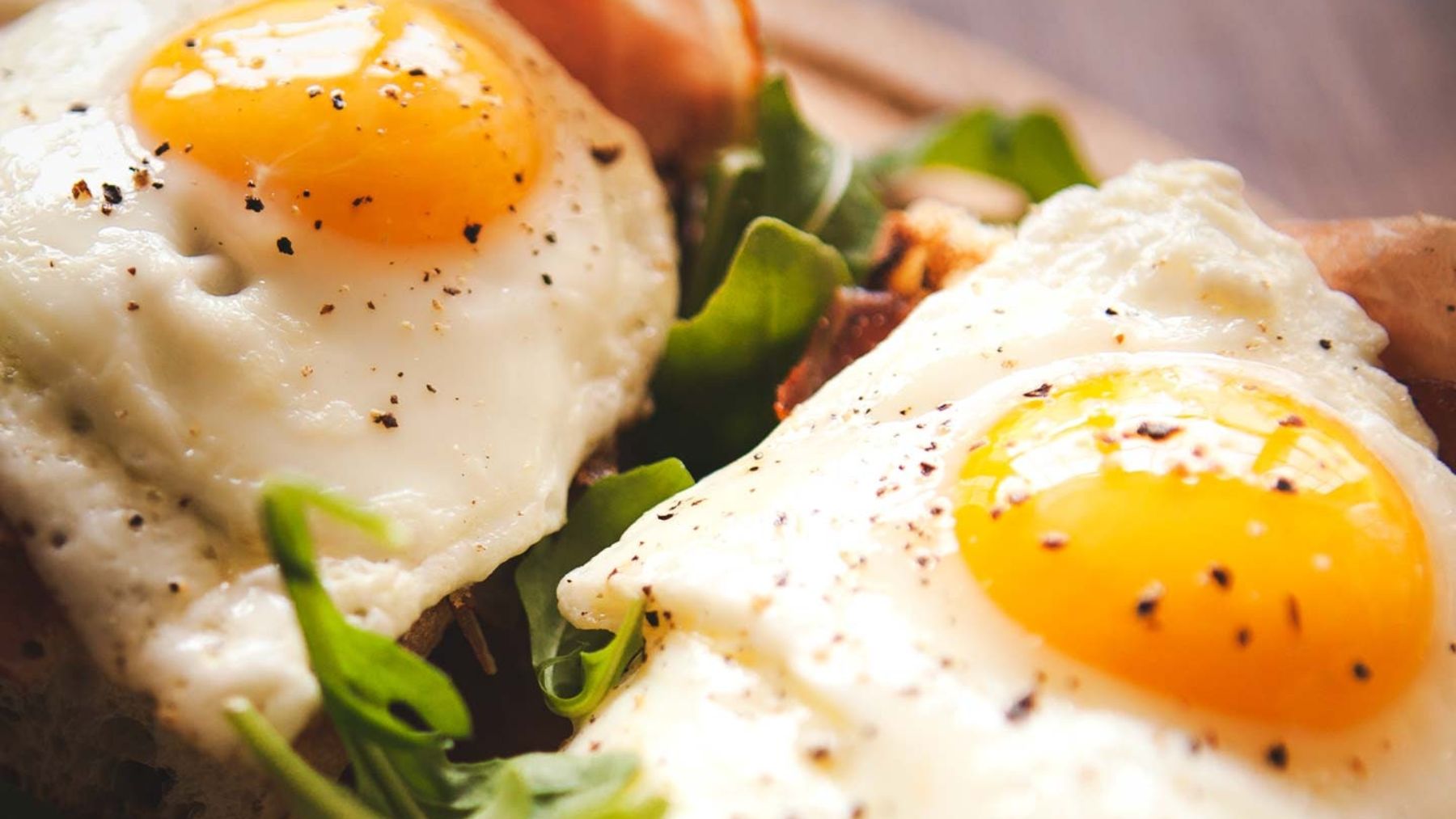 Cuáles son los alimentos que debes tomar para un buen desayuno proteico