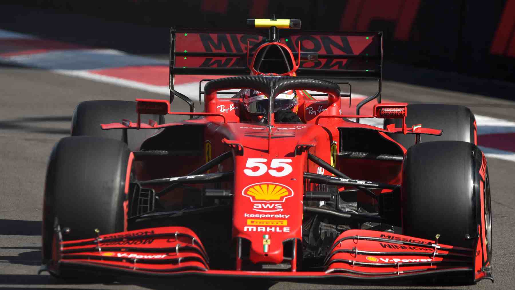 Carlos Sainz durante la sesión de clasificación del GP de México. (AFP)