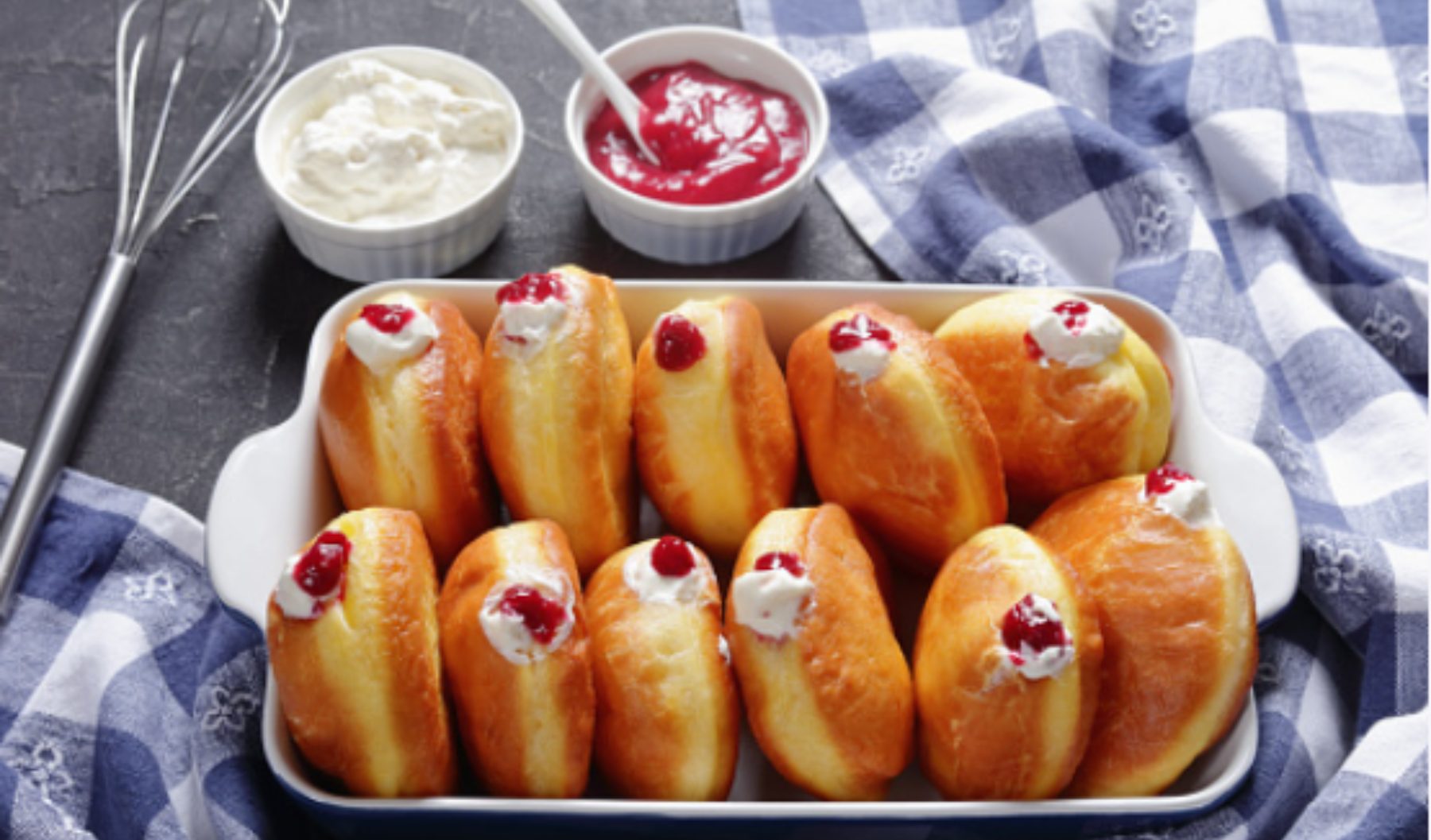 Donuts rellenos de crema al microondas, receta de pastelería rápida