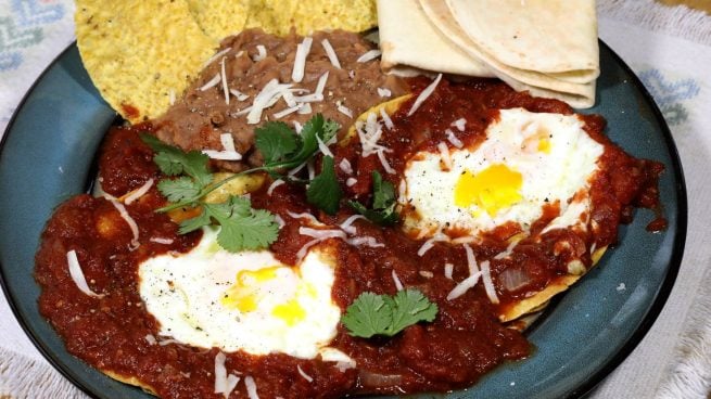 Huevos rancheros con frijoles negros Huevos-rancheros-con-frijoles-negros-655x368