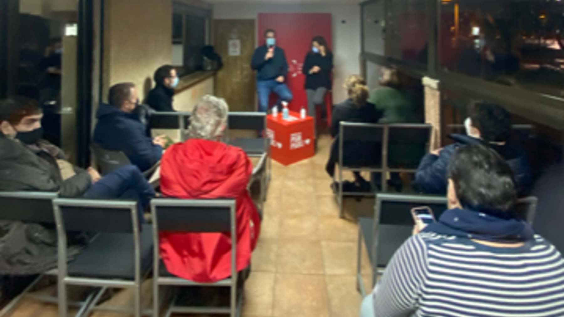 José Hila y Cati Cladera en el acto de los socialistas de Palma Nord.