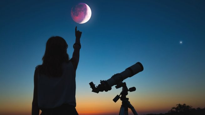 Cuándo y dónde ver el eclipse lunar más largo del siglo