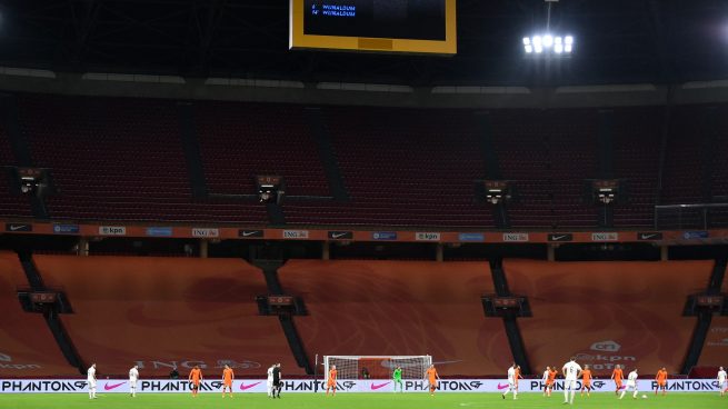 El gobierno holandés vuelve a cerrar los estadios