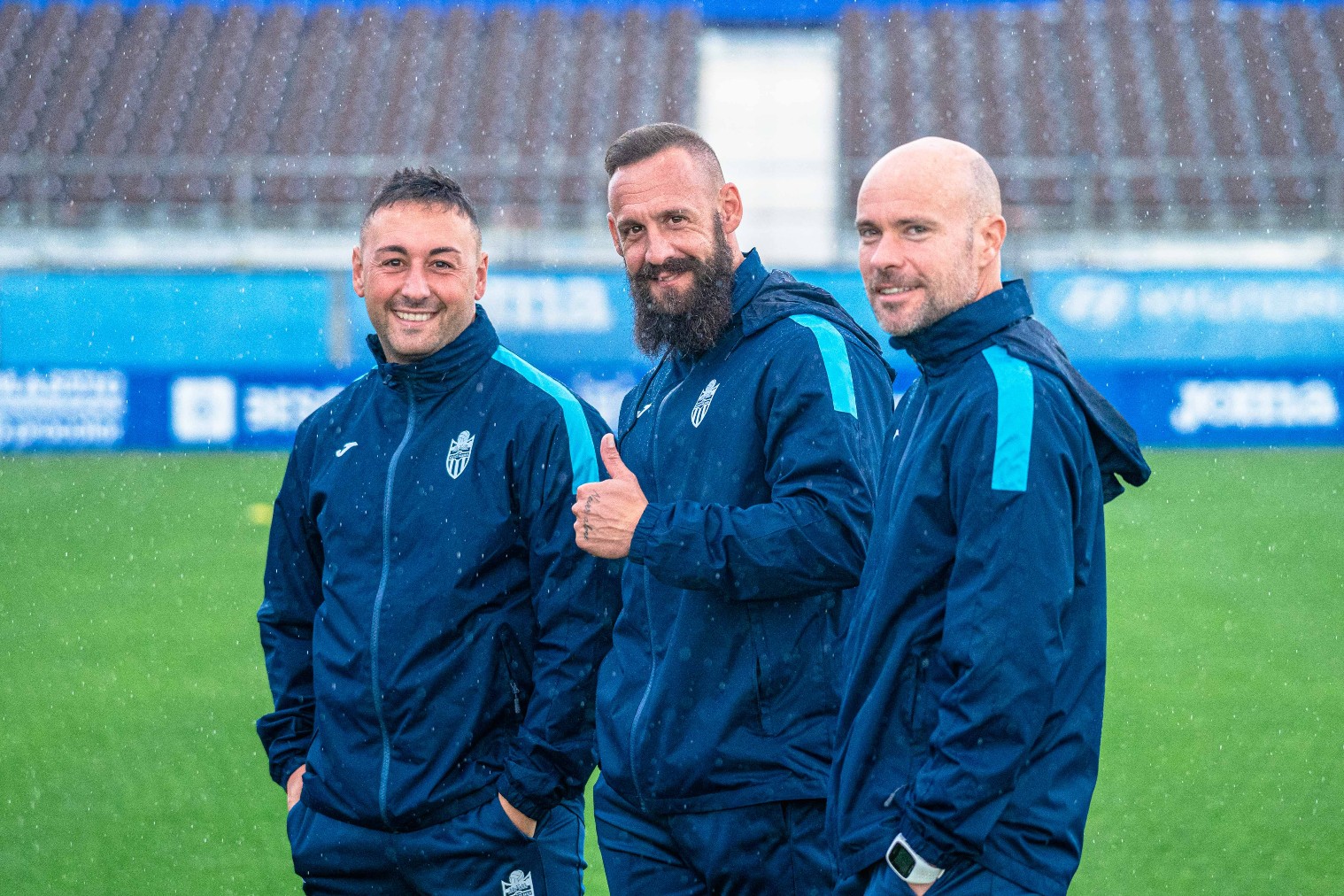 Xavi Calm junto a sus dos ayudantes