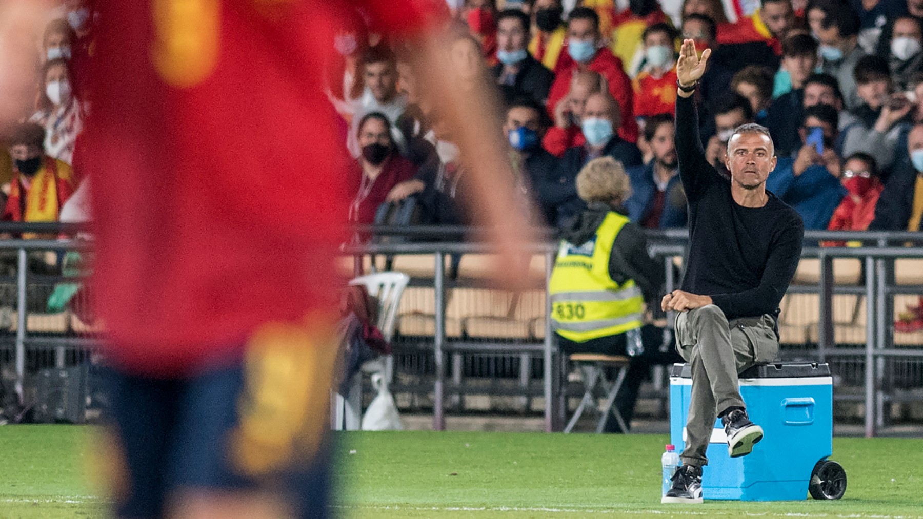 Luis Enrique, durante un partido de España. (AFP)