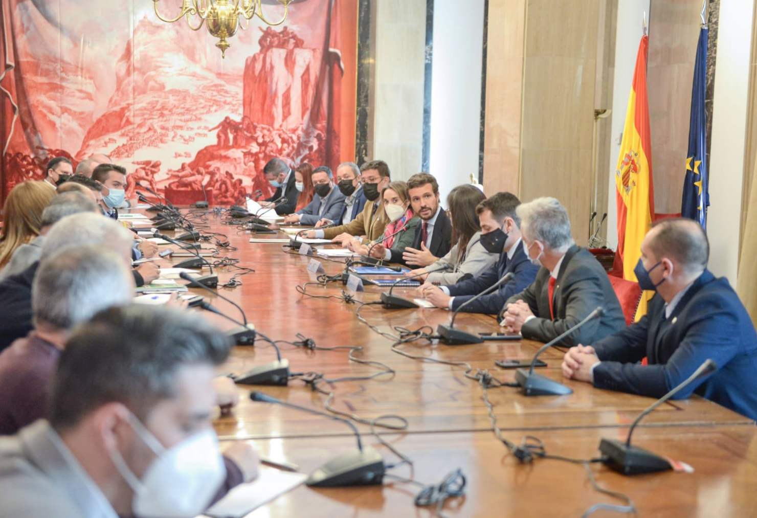 Pablo Casado, en su reunión con organizaciones de las Fuerzas y Cuerpos de Seguridad del Estado.