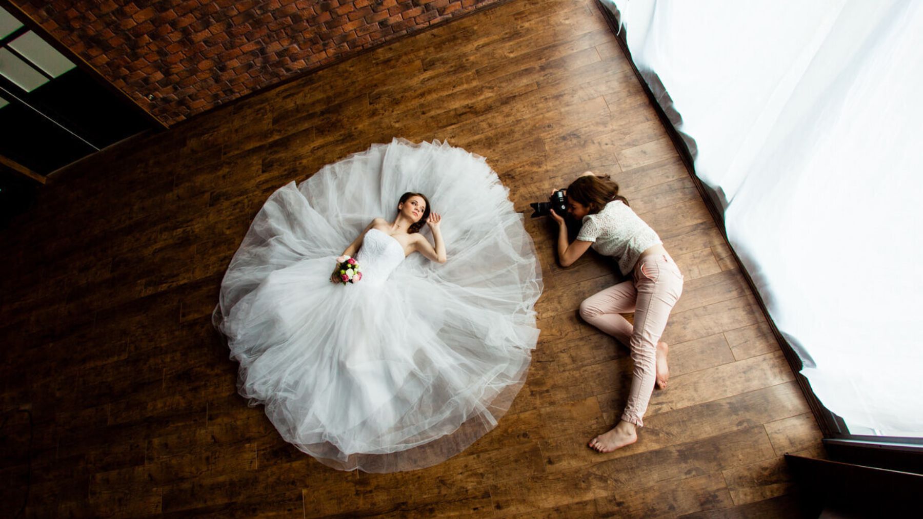 Las pautas clave para elegir a un buen fotógrafo de boda