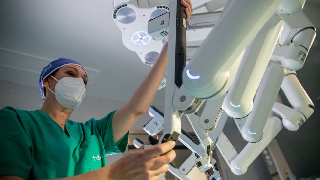 Cirugía robótica, un tratamiento eficaz y de alta precisión para el cáncer de próstata