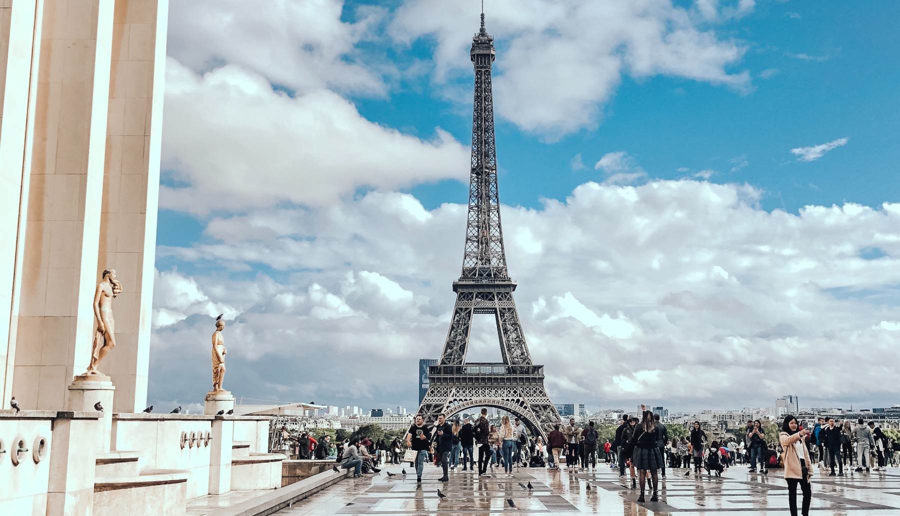La venta de la Torre Eiffel