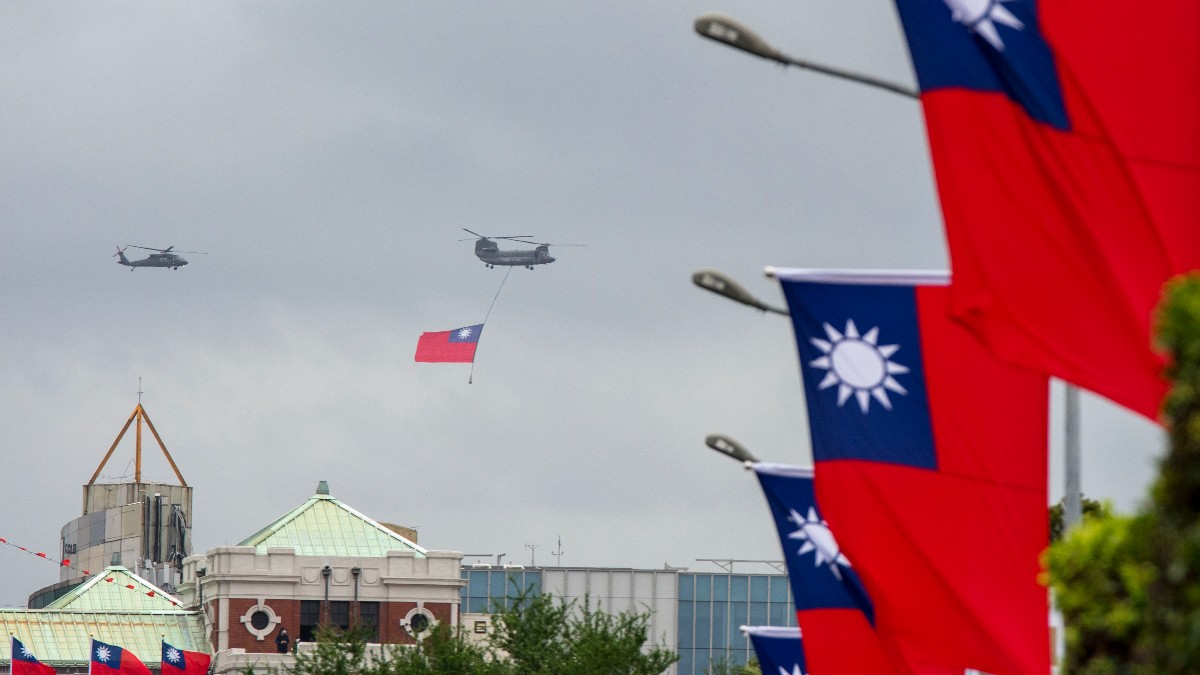 Imagen de archivo de banderas de Taiwán.