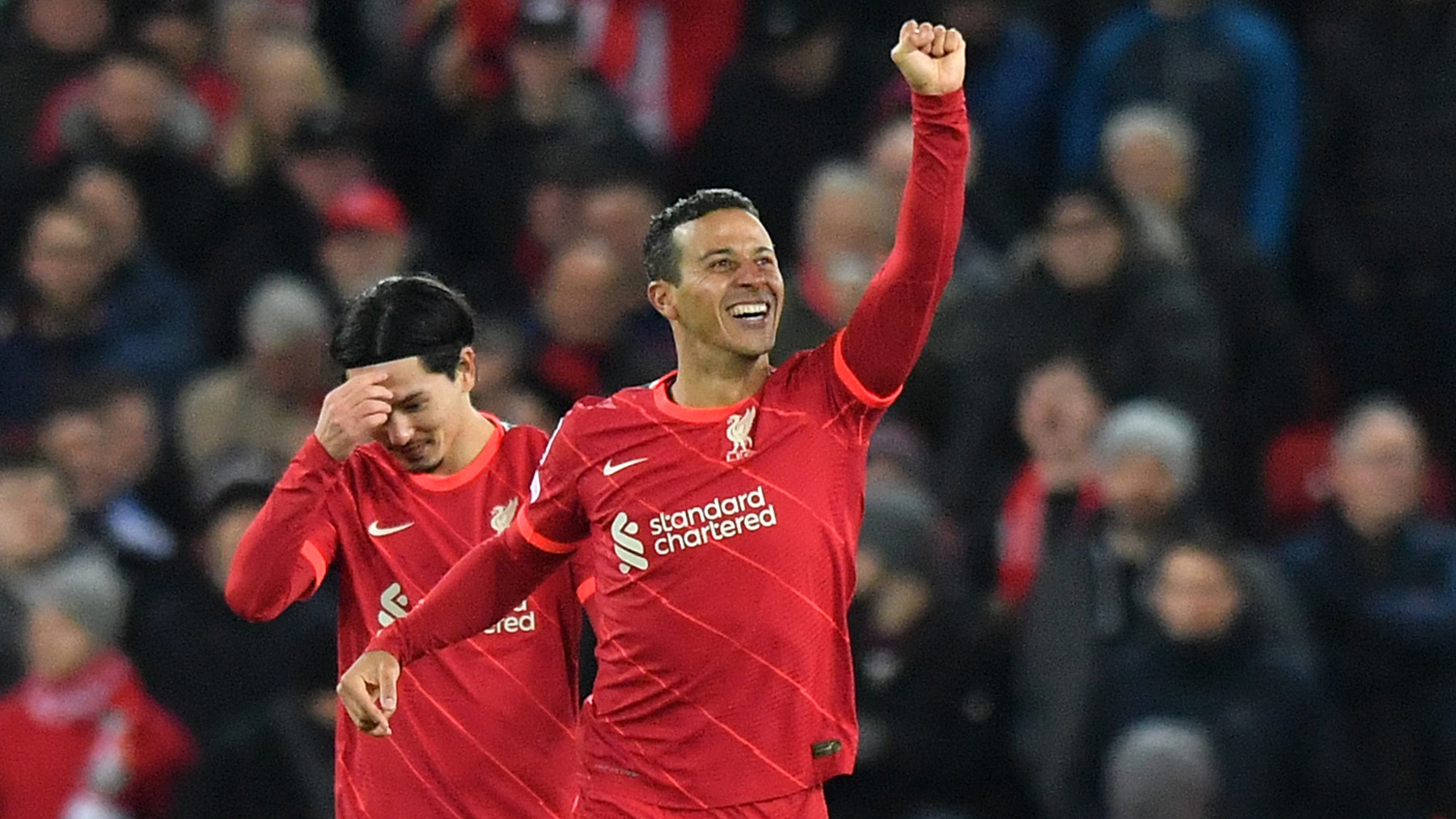 El Liverpool celebra un gol ante el Oporto. (AFP)