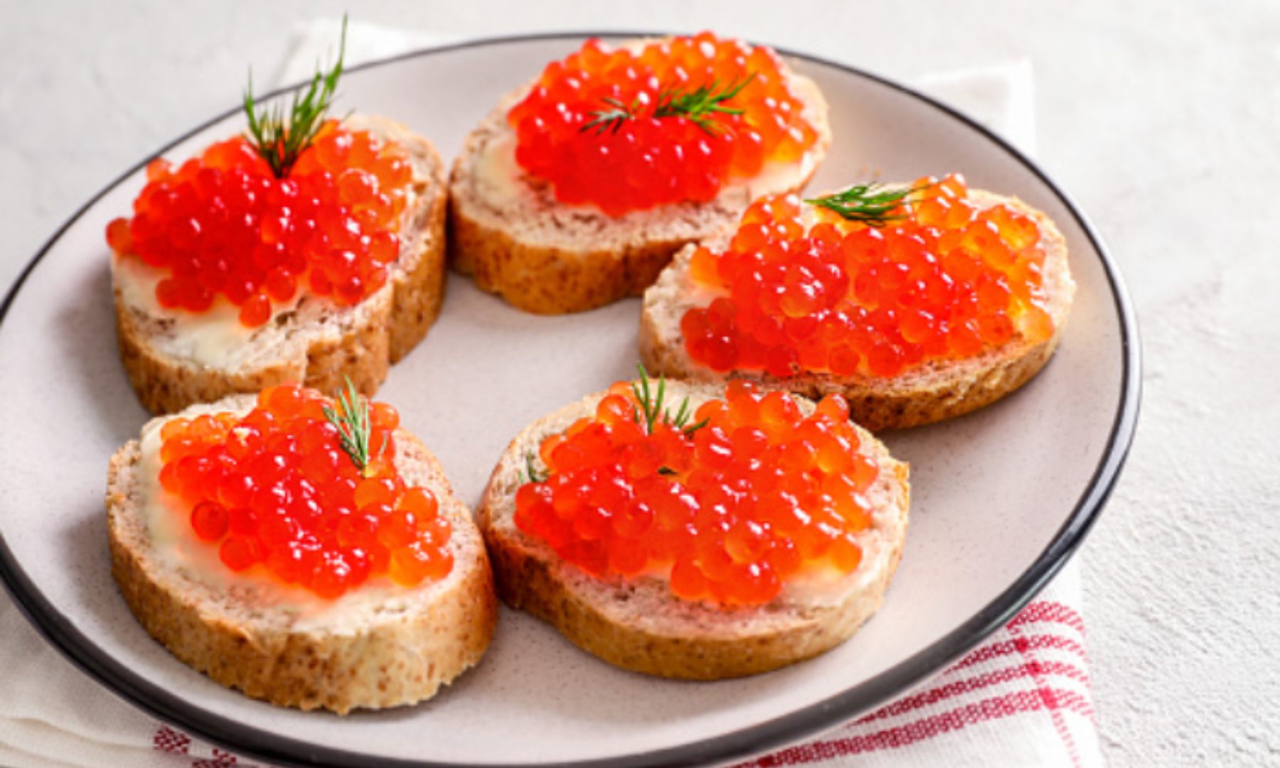 Caviar de tomate casero, receta para crear aperitivos de Navidad de lujo