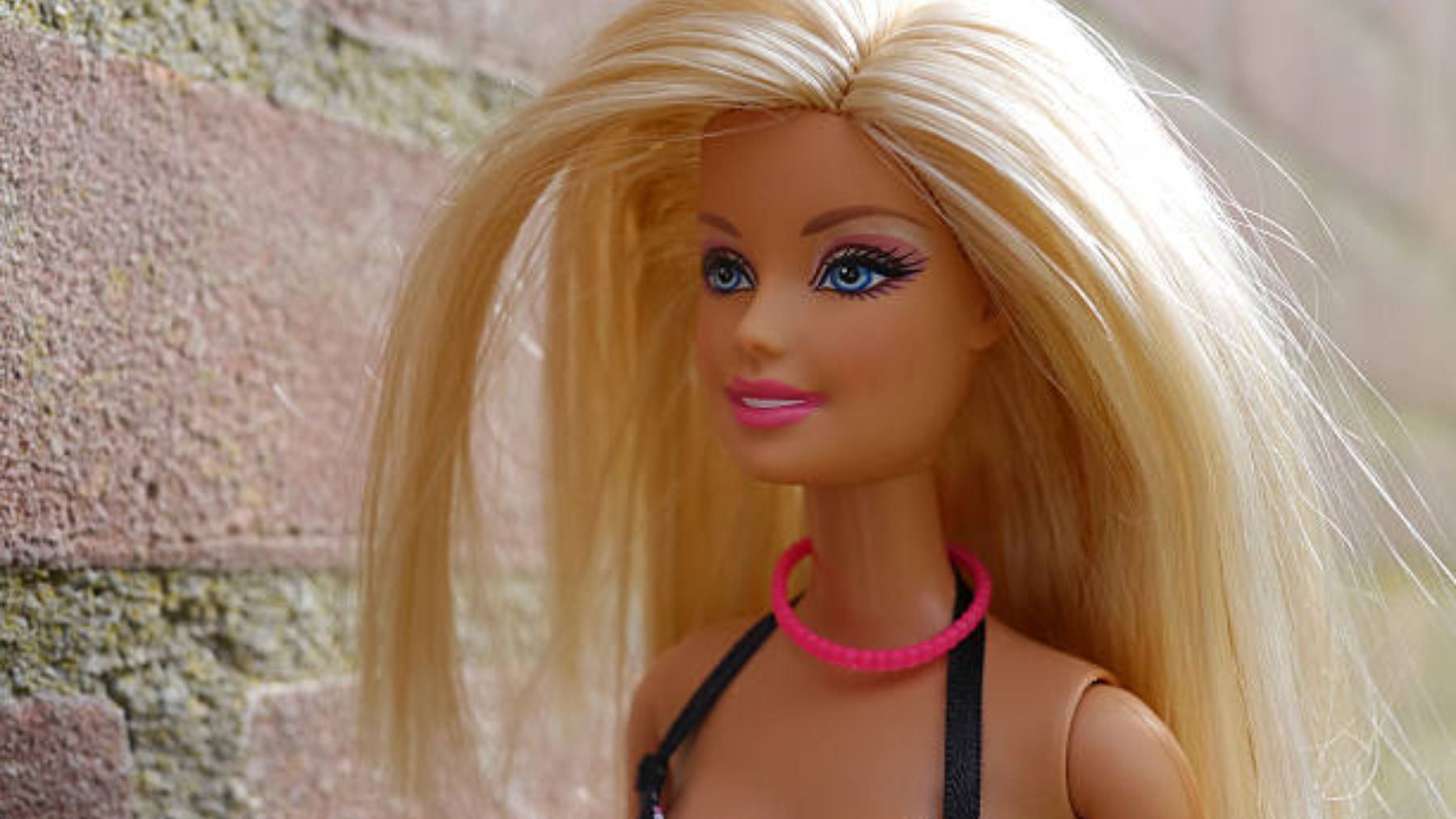 es real de la muñeca Barbie?
