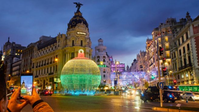 La increíble app de móvil que permite a los ciegos 'ver' las luces de Navidad de Madrid