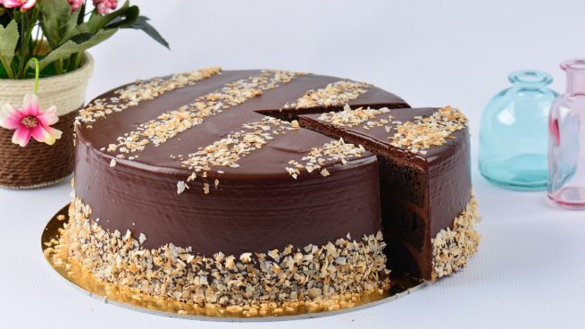 La cheescake con Ferrero Roche de Mercadona: la receta para los amantes del chocolate
