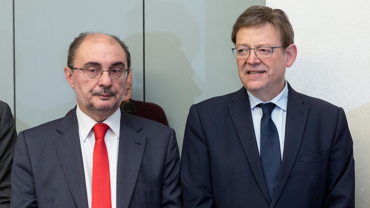 El presidente de Aragón, Javier Lambán, y el presidente de la Generalitat valenciana, Ximo Puig.