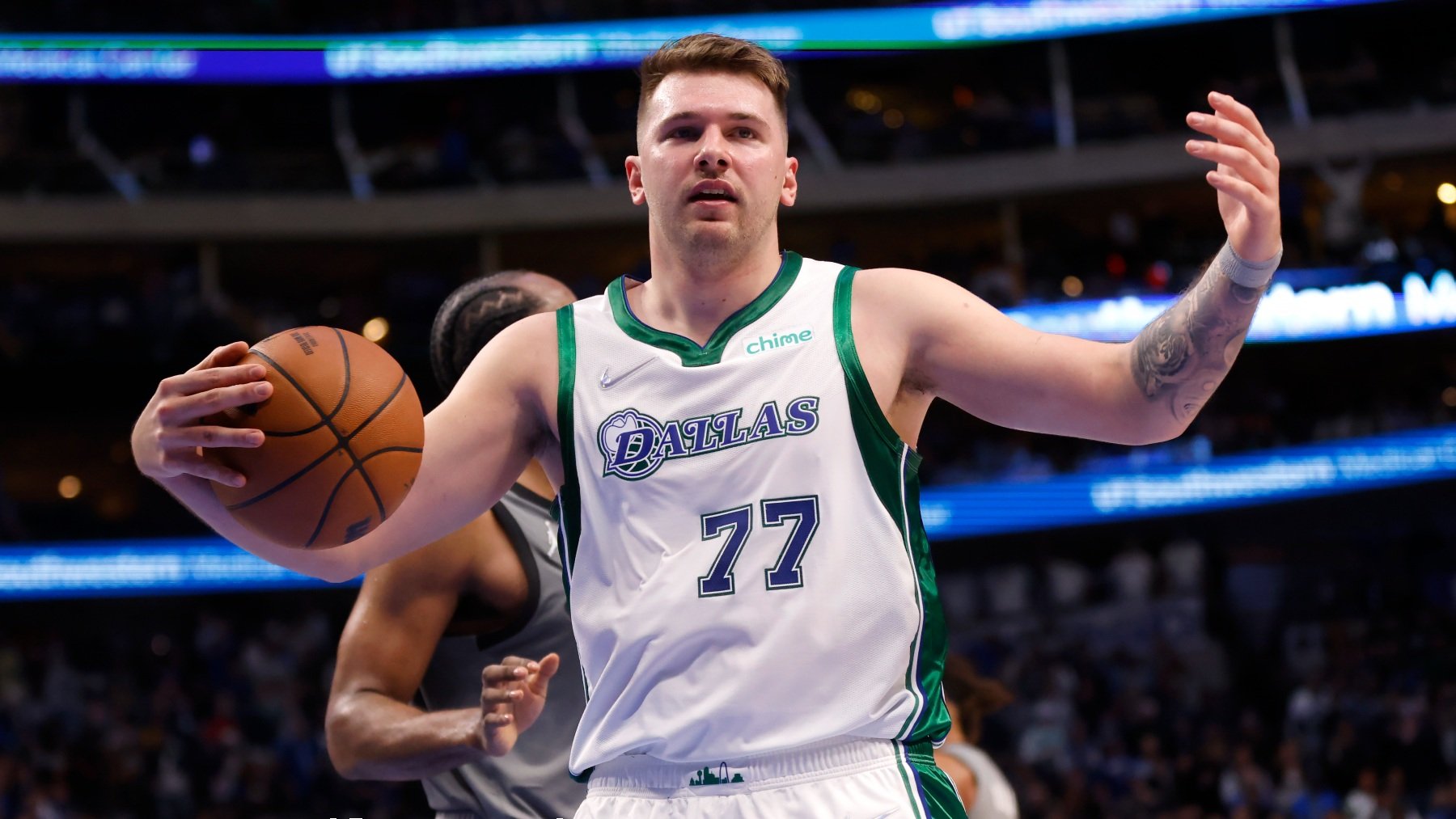 Doncic, en un partido con Dallas.