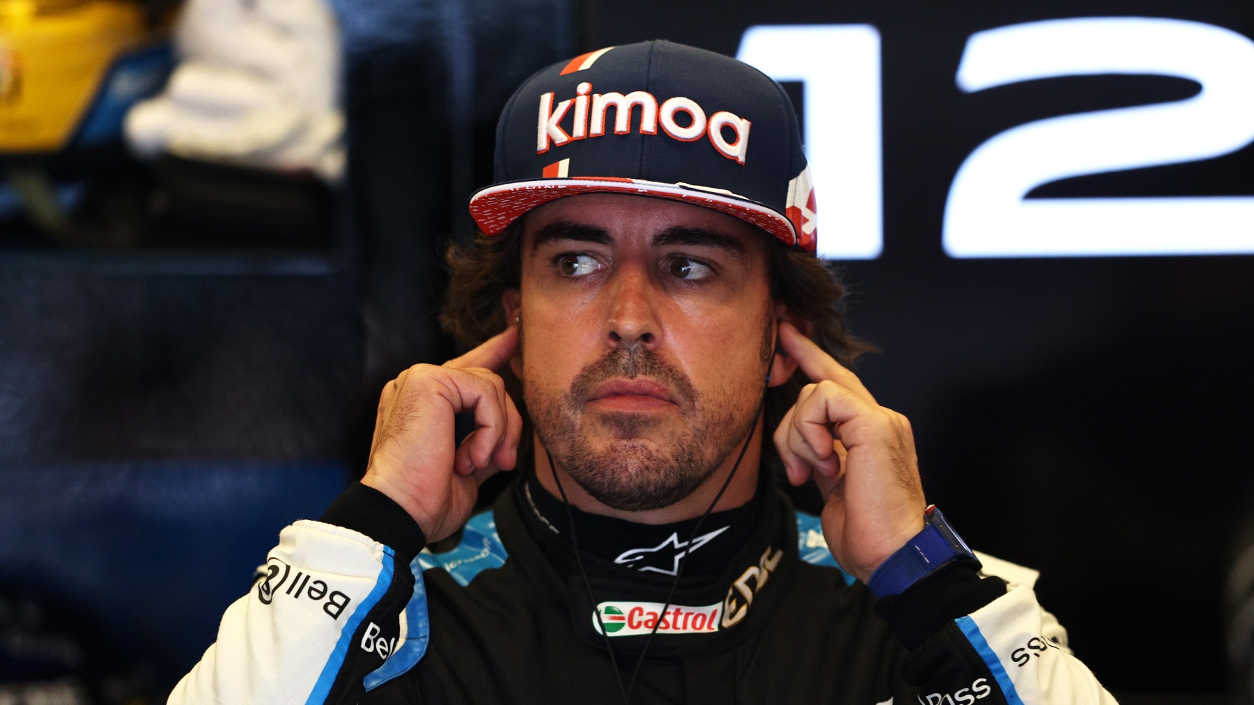 Fernando Alonso en el box de Alpine. (Getty)