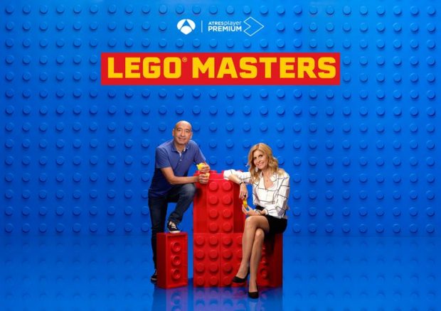 Begoña y Pedro, concursantes de 'LEGO Masters'