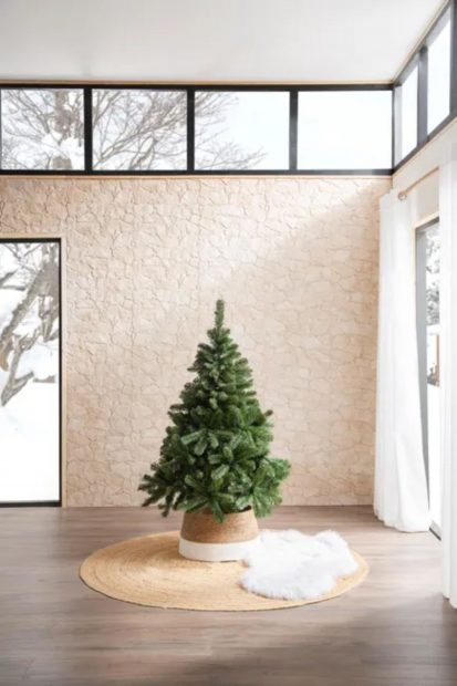 Estos son los árboles de Navidad más bonitos y baratos de Leroy Merlin
