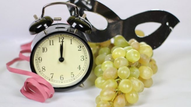 La tradición de comer uvas en Nochevieja no viene de donde creías: su curioso origen Uvas-nochevieja-1-655x368