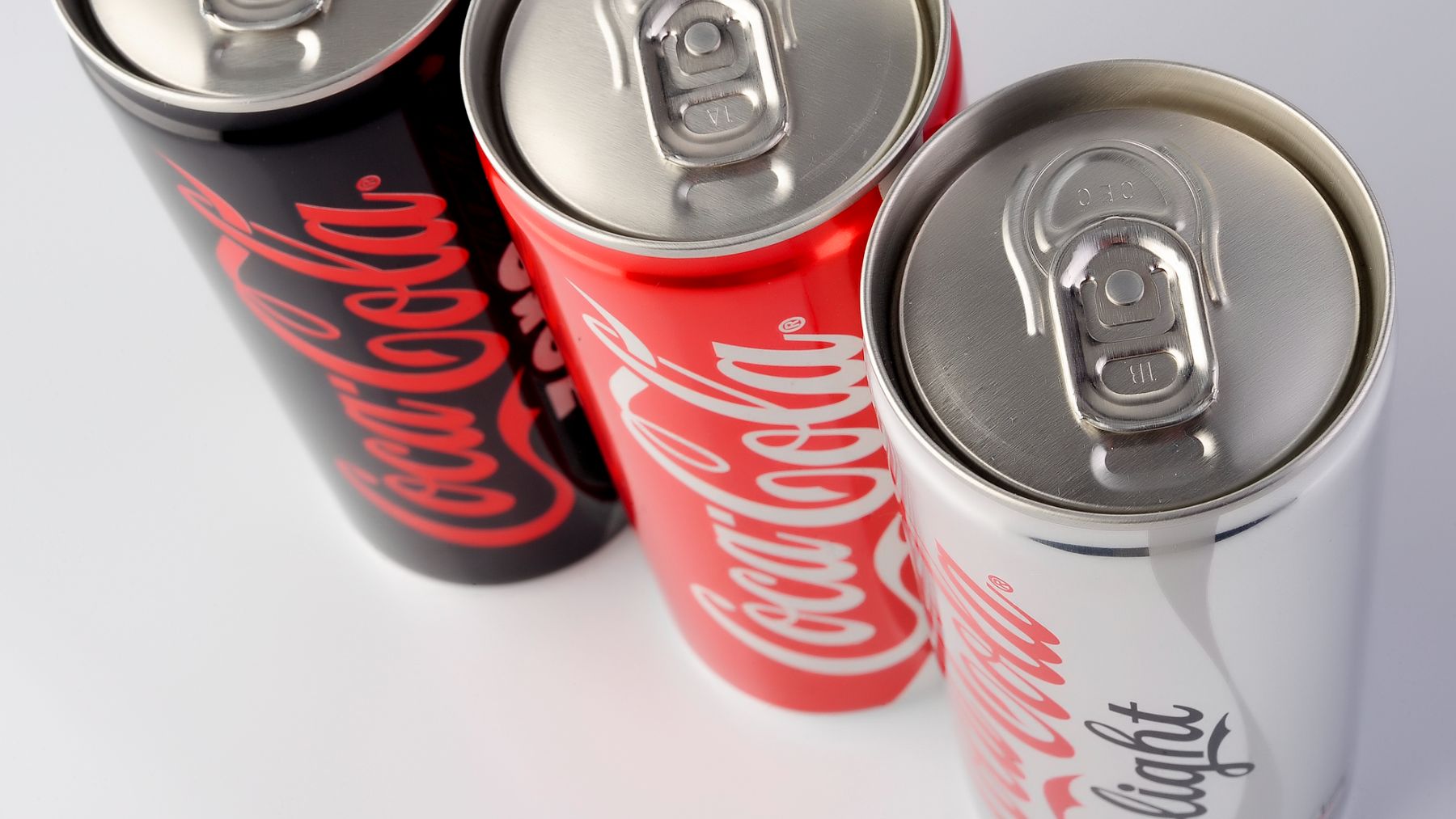 Un experimento viral muestra la cantidad de bacterias que tiene una lata de Coca- Cola