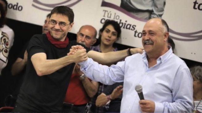 Juan Carlos Monedero y Julio Huete, teniente de alcalde de Coslada. (Foto: Redes) Podemos
