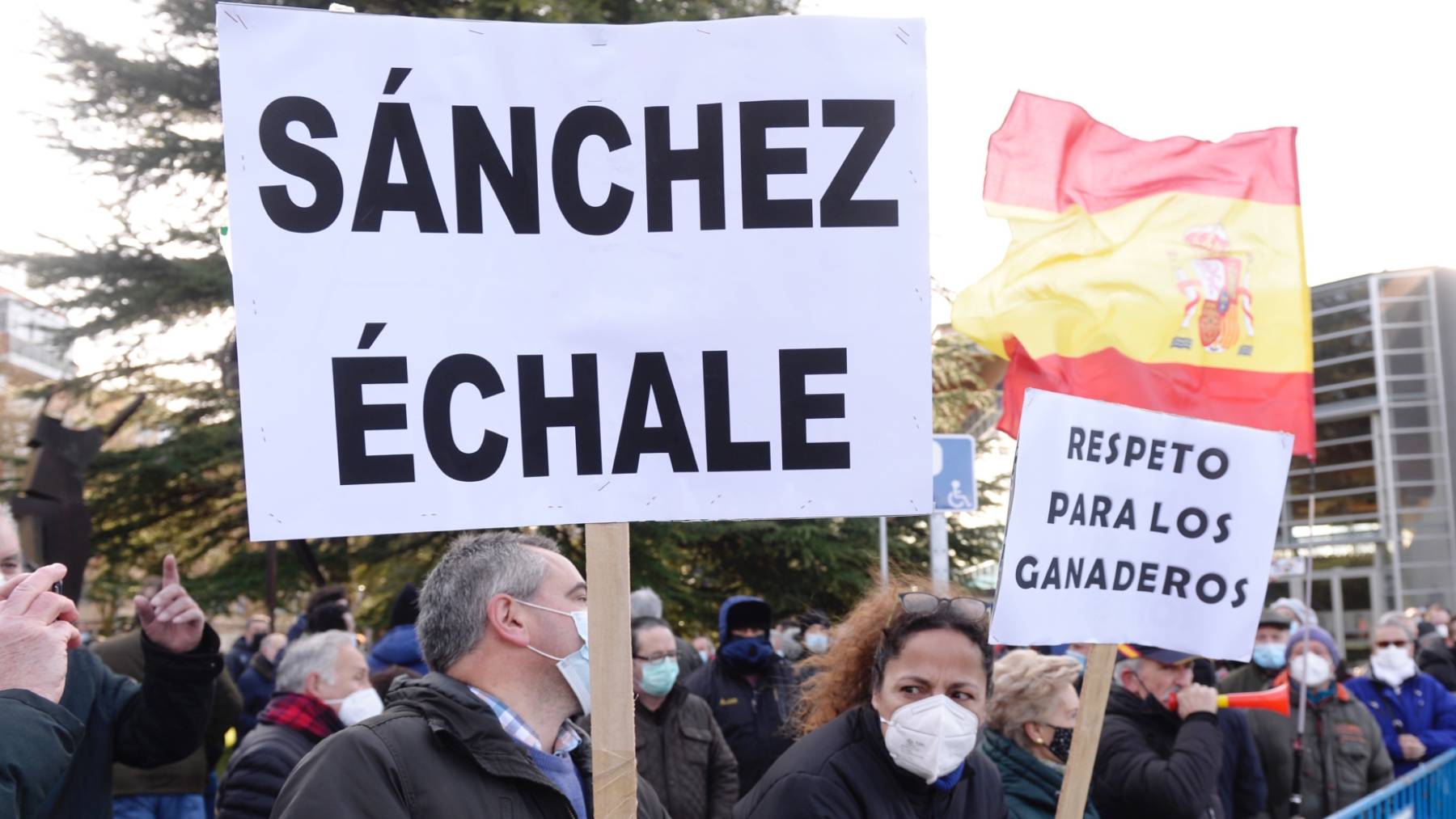 Ganaderos piden en Palencia el cese de Garzón.