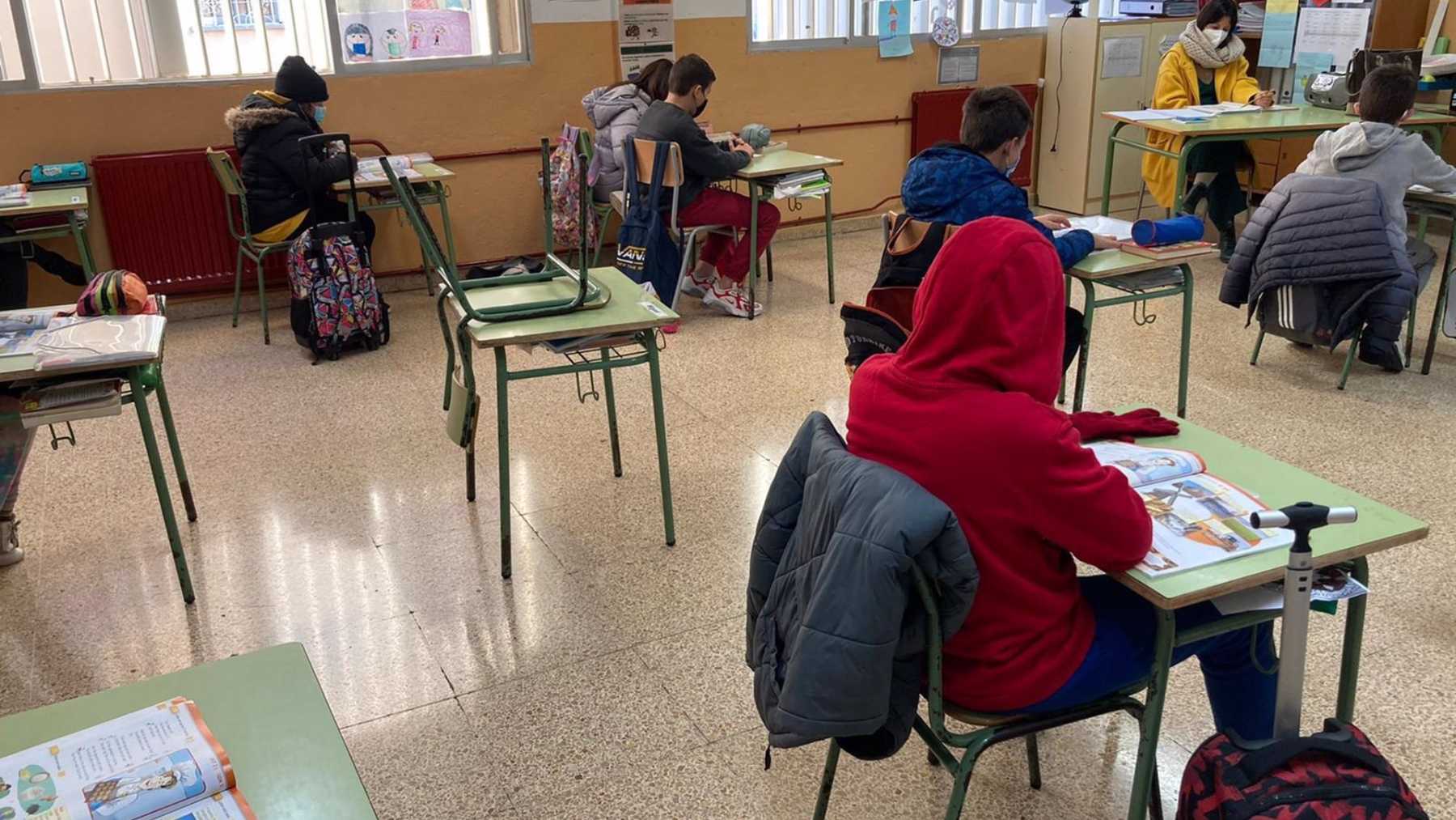 Alumnos en un colegio de Baleares.