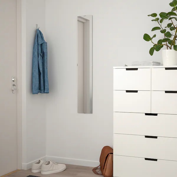 El espejo de Ikea por 6 euros que necesitas en tu habitación