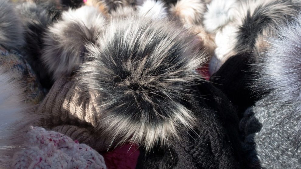 Por qué los gorros de lana que usamos en invierno llevan pompón