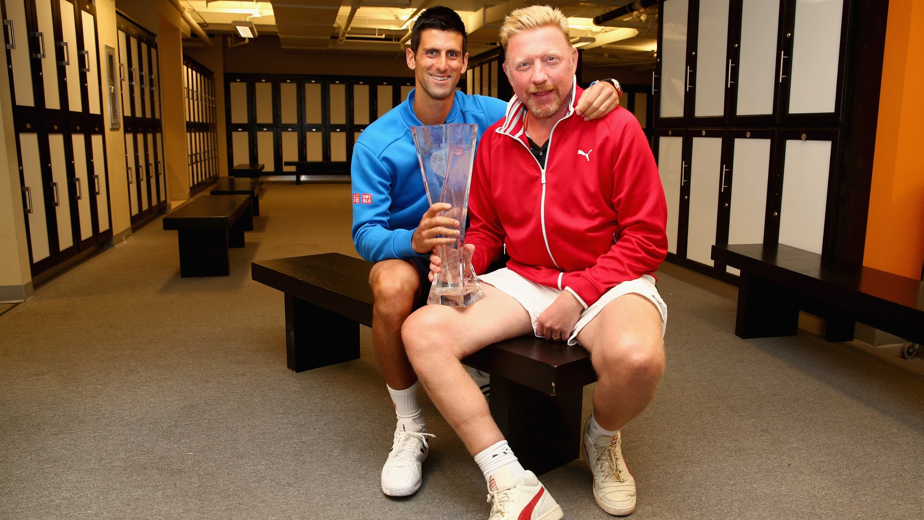 Boris Becker y Novak Djokovic. (AFP)